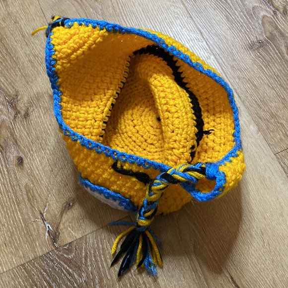 Crochet Minions Toque, Stuart from Despicable Me. - Picture 4 of 7
